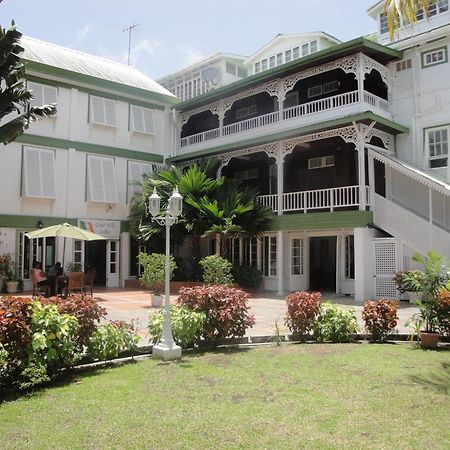 Cara Lodge Hotel Georgetown Bagian luar foto